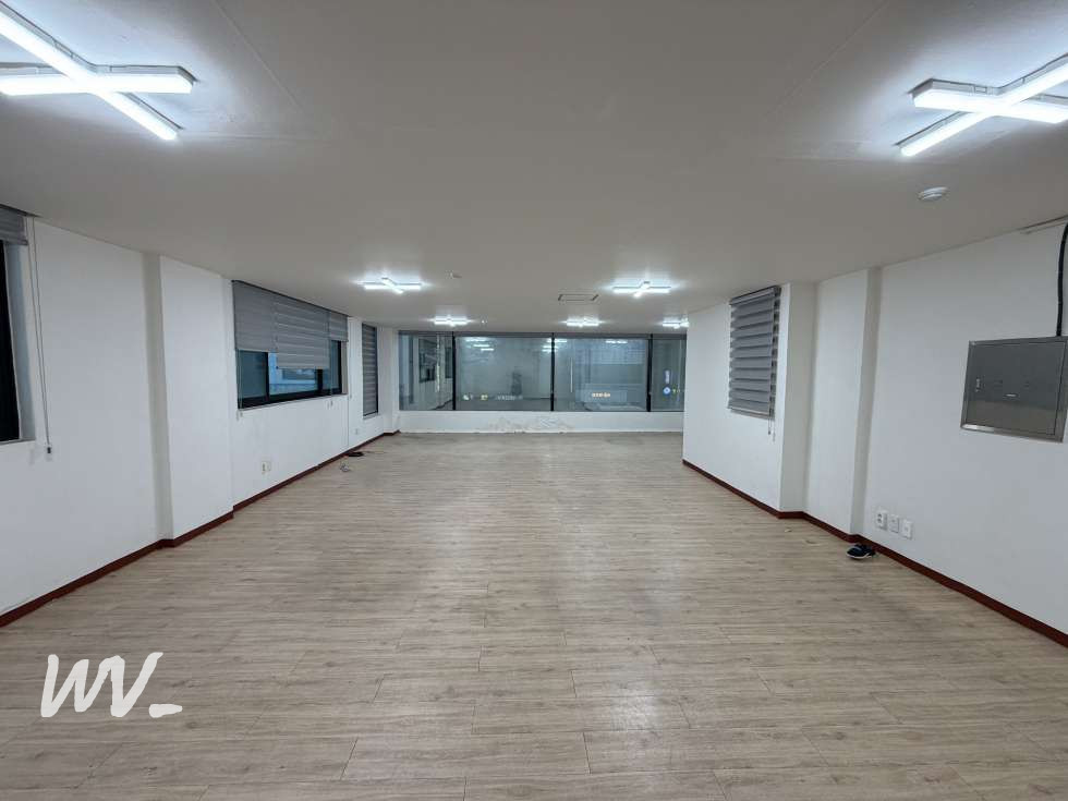부산 동래구 온천동 동래역 대로 사무용 공간 월세 매물번호 15307 사진 1