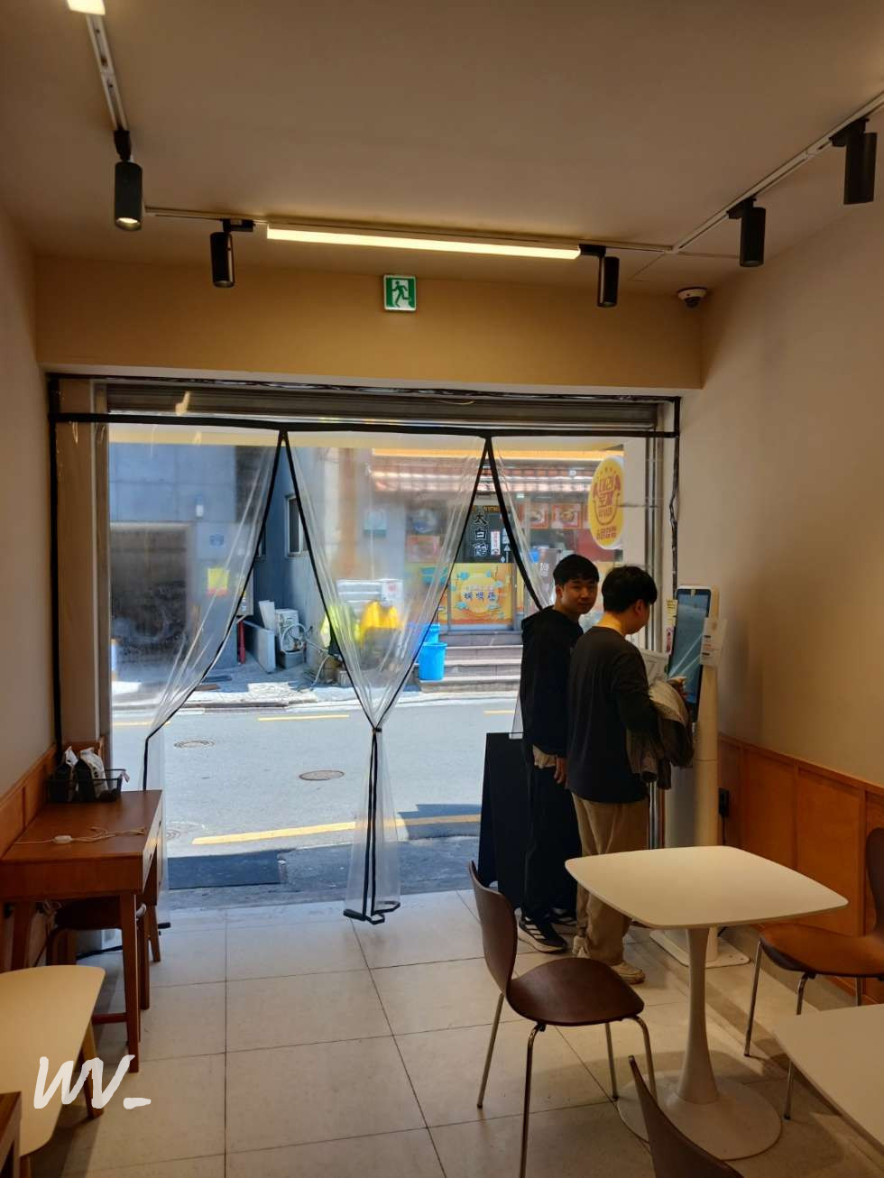부산 부산진구 부전동 서면 메인거리 유동많은 1층 테이크아웃매장 월세 매물번호 11707 사진 2
